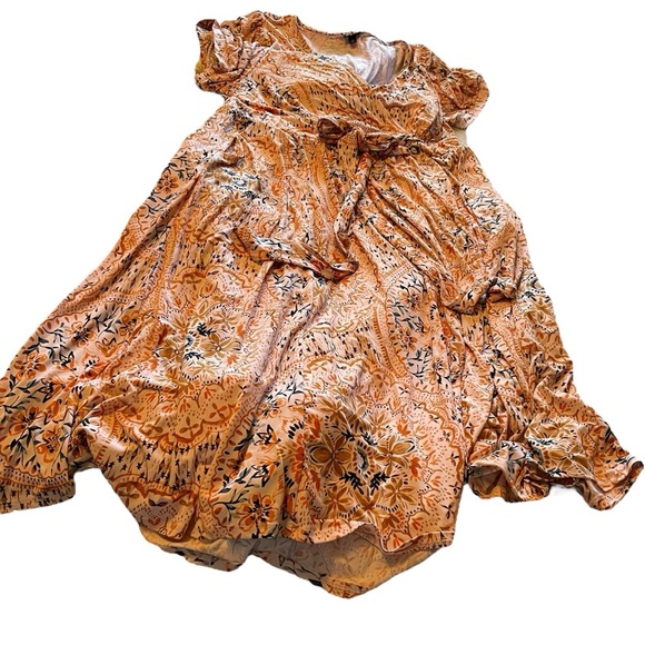 Torrid Peach Medallion Studio Knit Puff
Sleeve Skater Midi Dress -Size 3X-NWOT - Picture 8 of 14